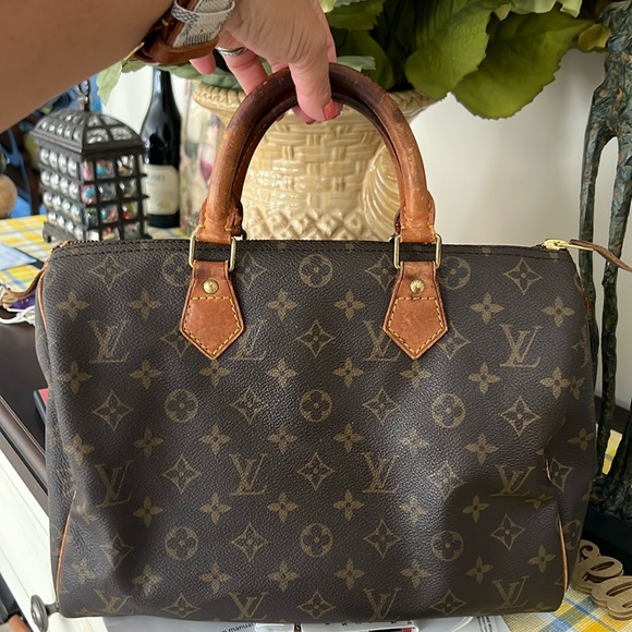 Louis Vuitton Monogram Speedy 30 - Picture 6 of 16